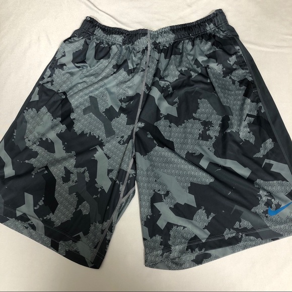 nike basketball shorts with pockets